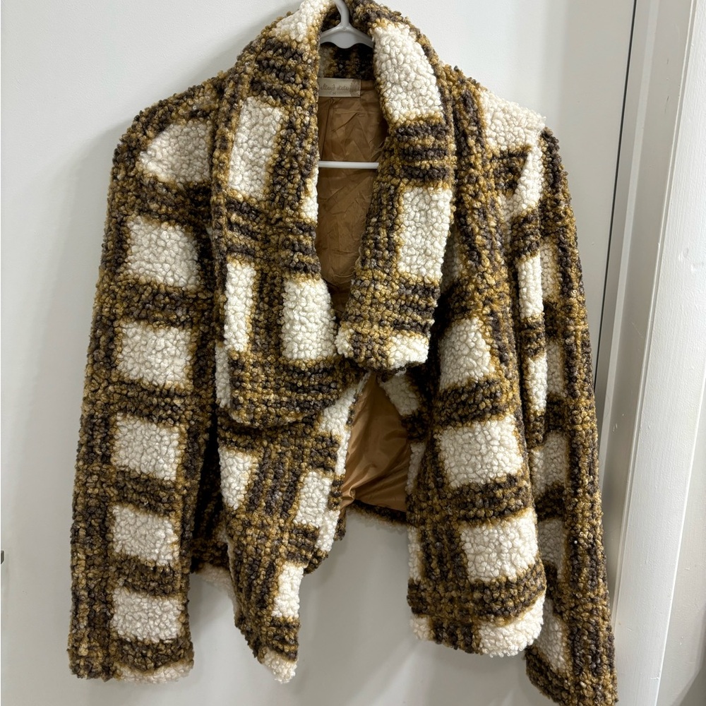 Gorgeous fall jacket!!